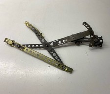 Mercedes W123 S123 Fensterheber Vorne Rechts mechanisch 1237202246 TOP