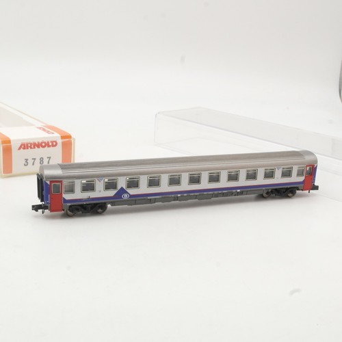 Arnold 3787 personenwagen - n,