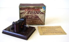 Seltener Spielzeug Motor in OVP aus DDR Zeit