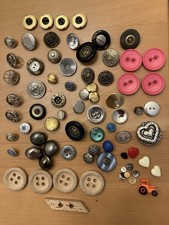 Konvolut Knöpfe. Holzknöpfe,Metallknöpfe,Trachtenknöpfe Jeansknöpfe,Jackenknöpfe