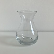 Vintage Vase Glas in klassischer geschwungener Form schwere Qualität