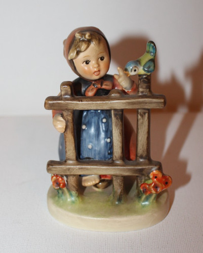 Goebel hummel figurine - figurine,