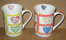 2 Stück alte Sammeltassen HERZEN Kaffeetassen Kannen Becher Herzdekor Tasse