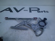 Original Toyota Yaris XP13 Fensterheber Mechanik Motor vorn vorne links