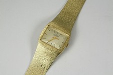 Massive Herrenuhr, 14 Karat, 585 Gelbgold, Marke "Tourist", Gewicht: 79 Gr.