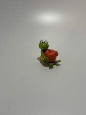 Erdal Rex Frosch mit Apfel aus