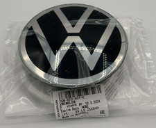 Front Emblem Badge 2GM853601E