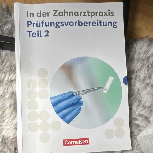 Cornelsen der - in,
