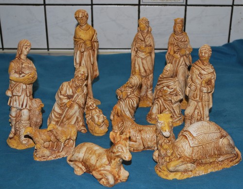 Alte krippenfiguren - x,