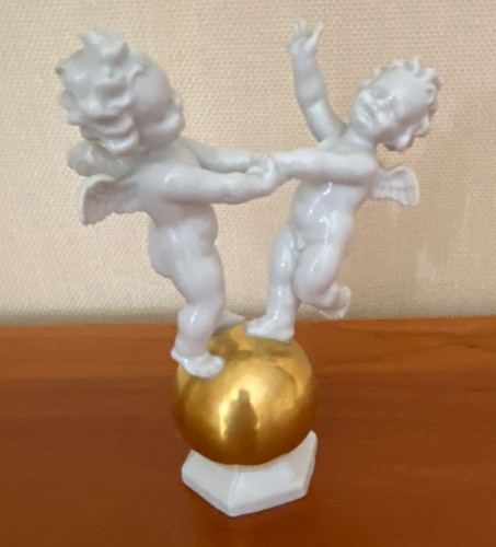 Porzellan figur putti auf - porzellan,
