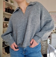 Grauer Strickpullover Pullover
