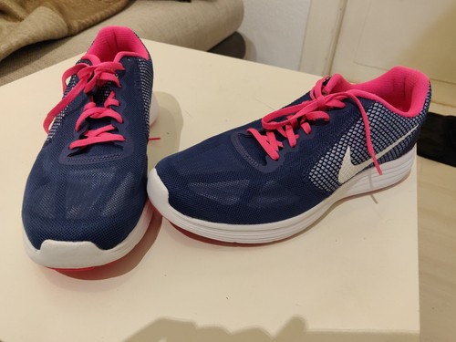 Neuwertig nike running shoes - neuwertig,