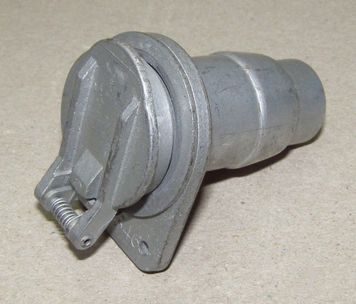 Oxygen mask hose connection - ,