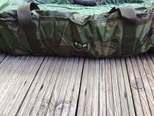 ESP Camo QuickDraw Abhakmatte Wiege gebraucht Karpfen Angelausrüstung