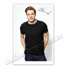 Dominic Sherwood alias Jace