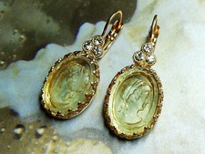 Wunderschöne Gemmen-Ohrringe