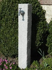 Wasserzapfsäule aus granit - aus,