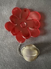 Tee-Ei von KOZIOL mit Abdeckung für die Tasse, rot - wie NEU