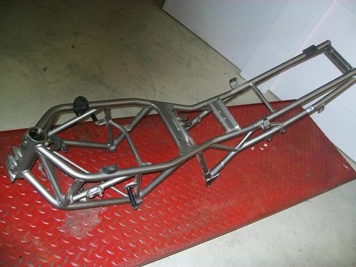 Ducati 750 2002 - ss,