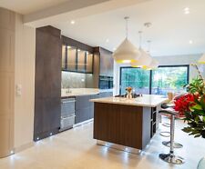 Große weiß/schwarze Tom