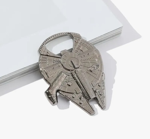 Star wars millenium falcon - wars,