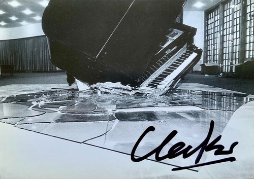Günther uecker sign - gÜnther,