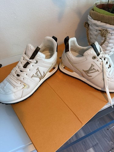 Louis vuitton run away sneaker - louis,