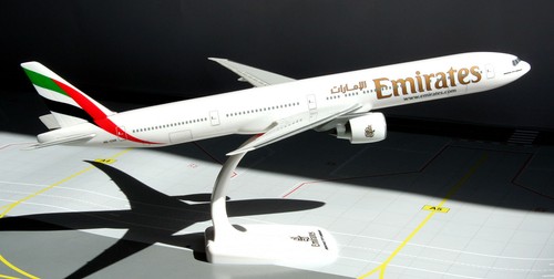 Emirates airlines boeing - emirates,