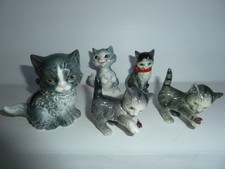 Porzellan-Figur Goebel Katzenfamilie Mutter mit ihren Kindern Vitrienen Figuren