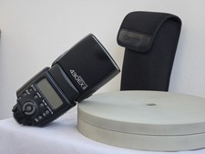 Canon Speedlite 430EX II –