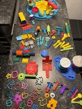 Play Doh Knete Konvolut  mit viel Zubehör