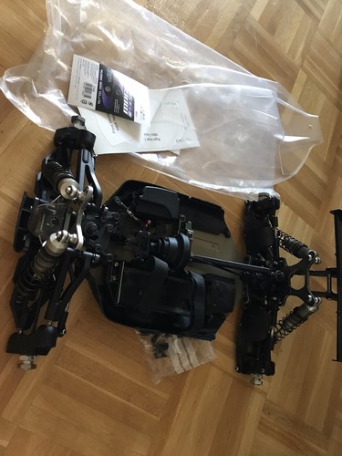 Mugen mbx7 brushless buggy - mugen,