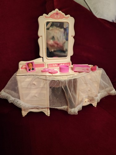 Alter barbie schminktisch - barbie,