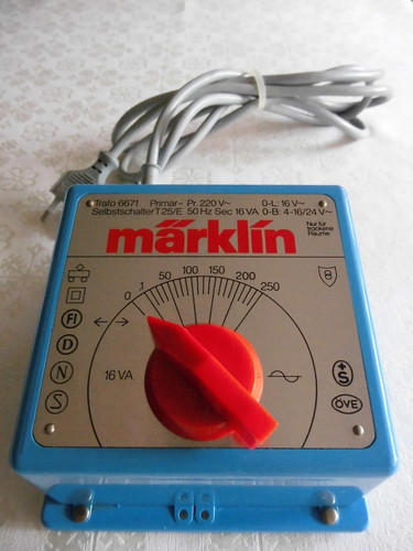 Märklin trafo 6671 220v - h0,