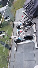 2x BH Spinning Bike Jet Pro – Indoor Bikes für Paare + Sensoren & App-Anbindung