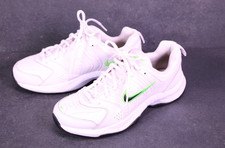 Nike T-Lite 9 Damen Sneaker