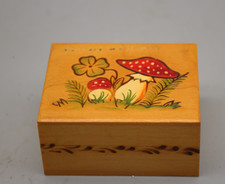 kleine alte Holzschachtel