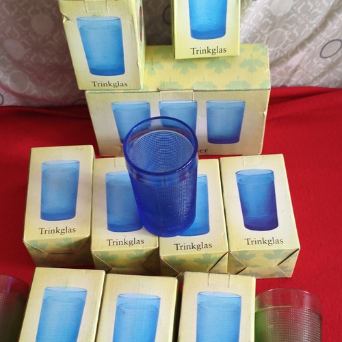 Blaues trinkglas aus - blaues,