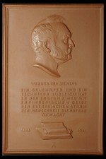 BERLIN: Große Porzellan-Plakette 1941. WERNER VON SIEMENS - SIEMENS & HALSKE AG.