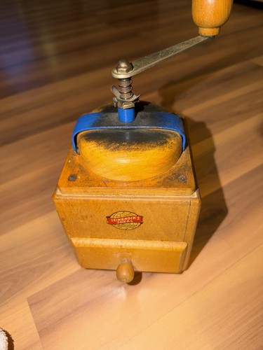 Alte kaffeemühle holz - alte,
