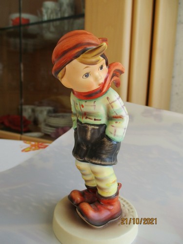 Lausbub goebel hummel - "lausbub",