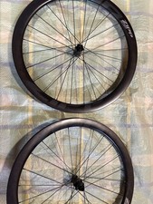 ZIPP 303 SE / SYNCROS SL /