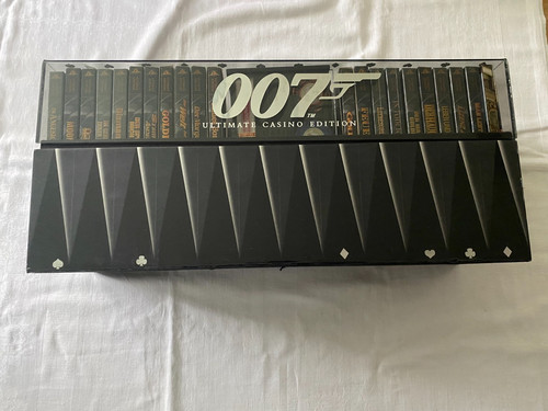 James bond ultimate - bond, poker