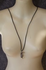 HALSKETTE HALSBAND 78 CM LANG SCHWARZ  ANHÄNGER SCHLANGE (KOBRA)