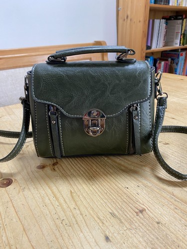 Handtasche klein grün