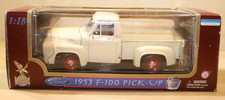 1953 Ford F100 Pickup 1:18 –