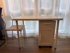 Zu Verschenken: Tisch, Stuhl