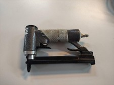 Beta pneumatischer tacker