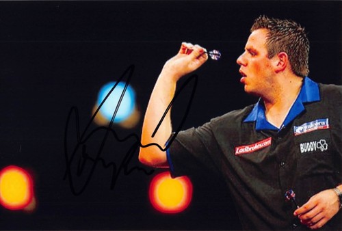 Adrian lewis darts - lewis,