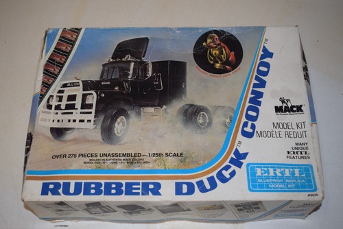 Ertl 8036 mack rubber duck - 8036,
